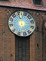 Horloge « du doigt de Dieu » à Toruń en Pologne.