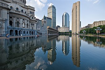 Reflekterende pool ved Christian Science Church i Boston, Massachusetts