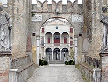 Castello di Roncade, Roncade Villa Giustiniani porta.JPG