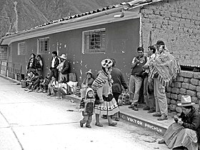 Waiting for the bus (Peru, 2015) Photo taken on a Latin American expedition