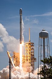Ракета SpaceX Falcon 9 запускает BulgariaSat-1 в июне 2017 года.