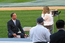 Don Orsillo in Yankee Stadium, April 2008.jpg