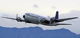 Схожий по конструкции Douglas DC-6