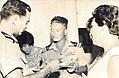 חגיגת יום חיל הים 1961 עם האלוף יוחאי בן נון בחדר הקצינים של אניית צים 'הר כנען'.