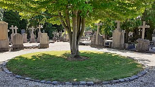 Intérieur du cimetière.