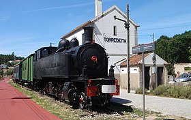 Locomotiva E214 na antiga estação de Torredeita, em Fevereiro de 2020