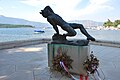 Pomnik upamiętniający ofiary II. wojny światowej umiejscowiony w rodzinnym mieście autora - Lumbardzie.