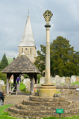 Oorlogsmonument en kerk