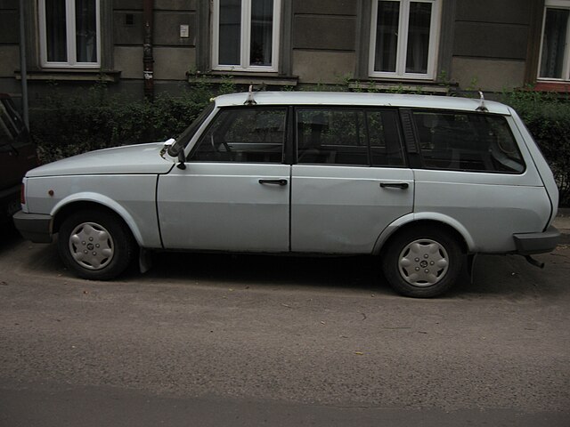 FileWartburg 13 Tourist in Krak wjpg