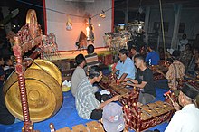 Banjarese men performing the Wayang Banjar Wayang Banjar HST 151102007.jpg