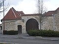 Entrée de ferme, place de la République.