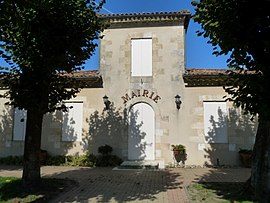 The town hall in Civrac-de-Blaye