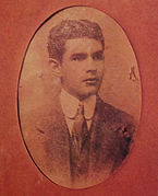 Cruz Salmerón Acosta.