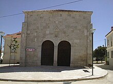 Ermita de la Soledad, en la calle Angustias de Torres de la Alameda. Es una pequeña ermita de planta cuadrada y exenta, se encuentra en una plazoleta en la confluencia entre dos calles.