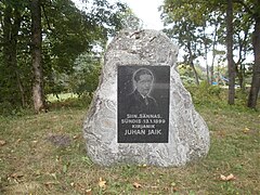 Memorial plaque to Estonian writer and journalist Juhan Jaik, who was born at Sänna Manor