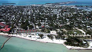 Hình chụp từ không trung của trung tâm thành phố Key West, nhìn về phía bắc, tháng 3 năm 2001.