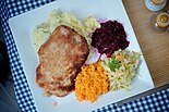 Kotlet schabowy with mashed potatoes