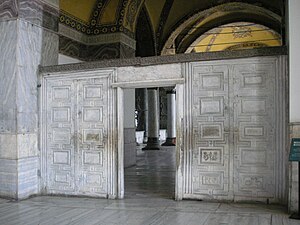 mramorové dvere v Chráme Hagia Sofia