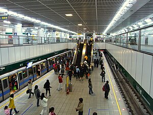 台電大楼駅