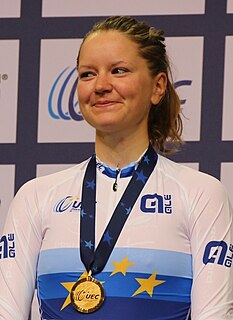 Trine Schmidt als Europameisterin im Punktefahren (2017)
