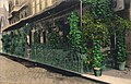 Průčelí restaurace s letní předzahrádkou – kolem roku 1910