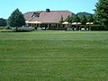 Clubhaus auf dem Bad Driburger Golfplatz Using 51° 44′ 41″ N, 9° 1′ 38,9″ O51.7447289.027469