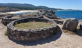 Lo castro de Baroña, a Porto do Son, en Goualice. (veré dèfenicion 5 013 × 2 947*)