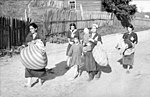 Photographie de propagande de la Wehrmacht montrant des femmes juives à Moguilev, en juillet 1941.