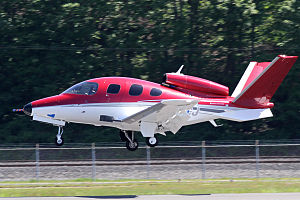 Cirrus Vision SF50(N280CJ) (4632096346).jpg