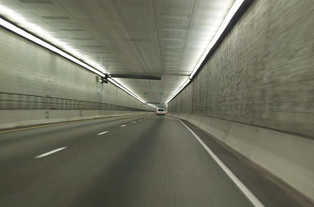 640px-Eisenhower-Johnson_Memorial_Tunnel