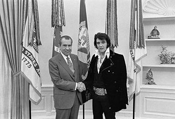 English: Elvis Presley meeting Richard Nixon. ...