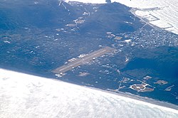 新島空港空撮