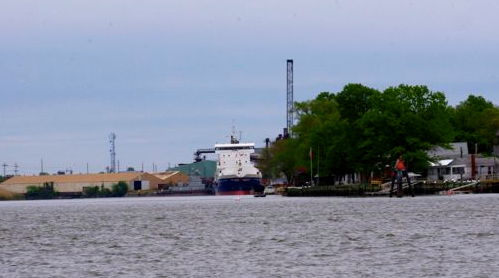 File:Port of Salem container ship.tiff