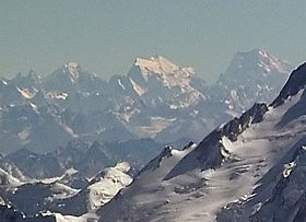 Vue du Saltoro Kangri (à droite) et du K6 (au centre).