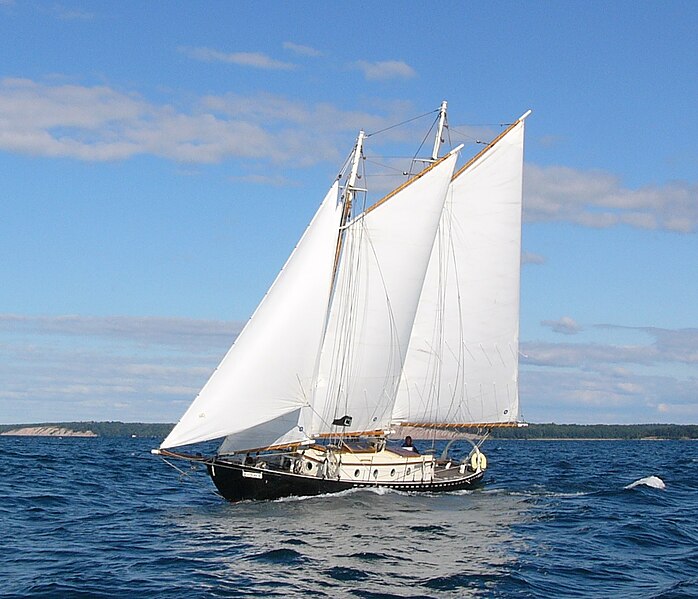File:Schooner Sara B sailing.jpg