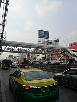 Ngam Wong Wan Road in the subdistrict