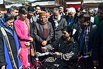 The_Union_Minister_for_Social_Justice_and_Empowerment,_Shri_Thaawar_Chand_Gehlot_distributing_the_aids_and_assistive_devices_to_the_persons_with_disabilities,_at_Baramulla