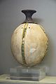 Wadah dari telur burung unta dari zaman perunggu Yunani, sekitar 1400 SM