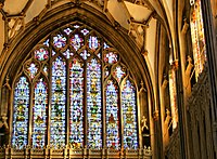 La "finestra d'oro" della cattedrale di Wells