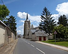 L'église Saint-Pierre, rue du Dix-Sept-Août.