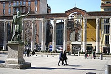 Colonne di San Lorenzo in Milan, Lombardy 5945 - Milano - San Lorenzo - Sagrato - Foto Giovanni Dall'Orto - 27-Feb-2007.jpg