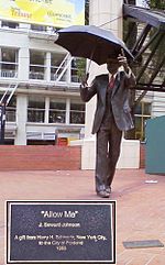 The sculpture in Pioneer Courthouse Square