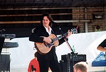 Dean performing at the Country For Kids concert in 1998 in Stafford, Virginia