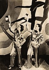 Carmen met haar zus Aurora Miranda (1935), Alô, Alô Carnaval