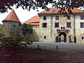 Vorderes Tor der Burg Otočec (Wördl)