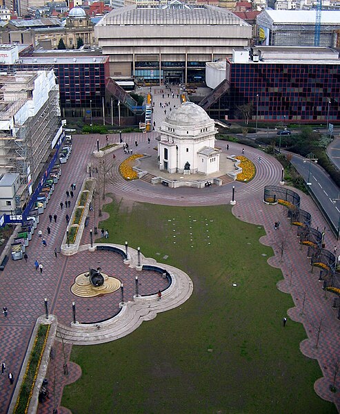 Centenary Square, Birmingham, by G-Man (Wikimedia Commons)