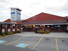 Le Centre Kirkland, situé sur le boulevard.