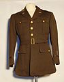 将校用制服 （オランダ・国立1944-1945解放博物館の展示物）