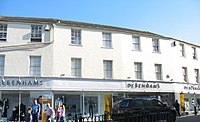 Ubicación de la primera tienda de telas de Morris Wartski en High Street, Bangor, Gales