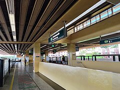 Commonwealth MRT station